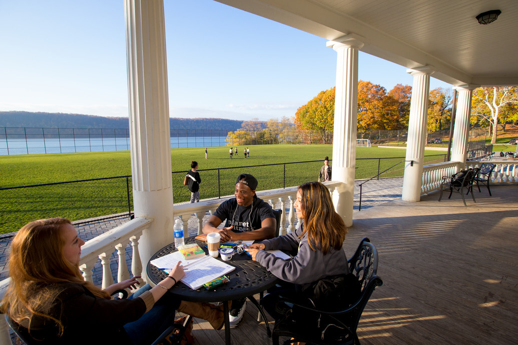 university-of-mount-saint-vincent-new-york-2